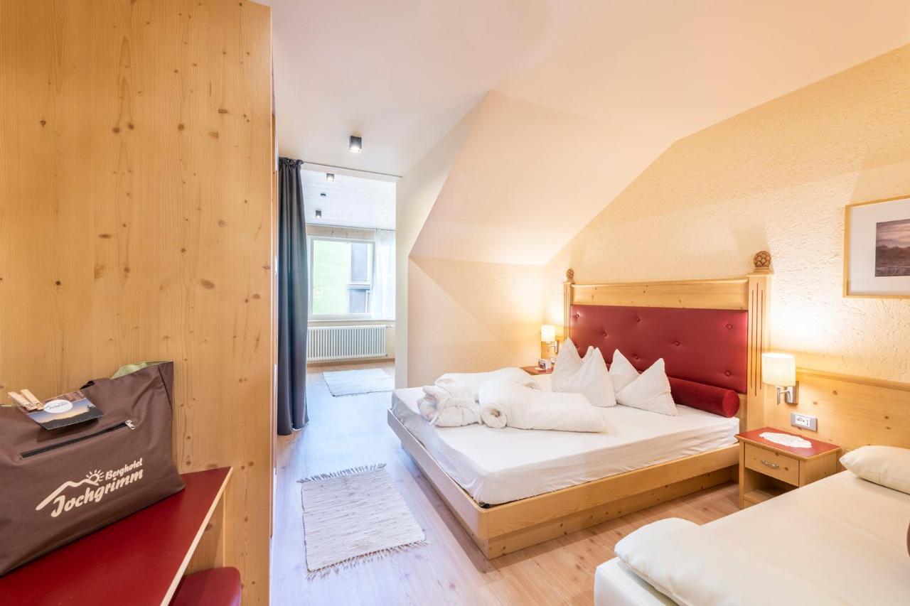 Berghotel Jochgrimm - Your Dolomites Home Варена Экстерьер фото