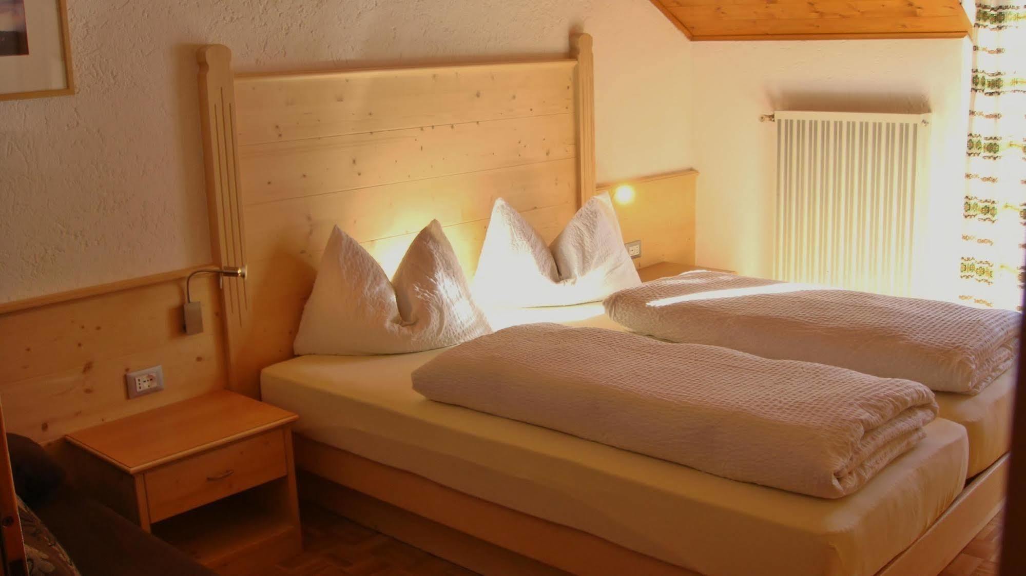 Berghotel Jochgrimm - Your Dolomites Home Варена Экстерьер фото